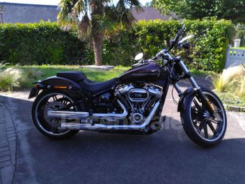 HARLEY DAVIDSON SOFTAIL STREET BOB 1868 ABS