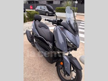 YAMAHA X-MAX 125