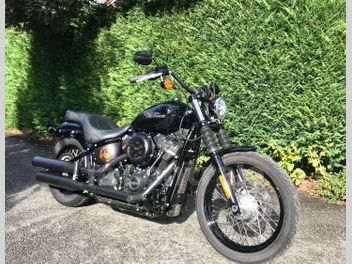 HARLEY DAVIDSON SOFTAIL STREET BOB 1745 ABS