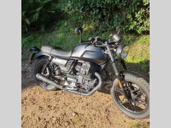 MOTO GUZZI V7 (2) 750 STONE