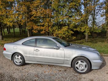 MERCEDES CLK (2) 200 AVANTGARDE