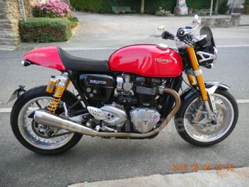 TRIUMPH THRUXTON 1200 R