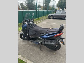 YAMAHA X-MAX 125