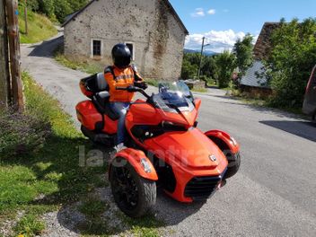 CAN AM SPYDER 1330 RT SE6