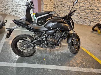 YAMAHA MT-07 690