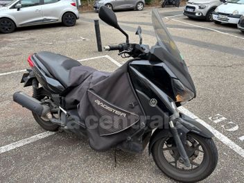 YAMAHA X-MAX 125