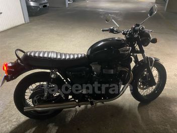 TRIUMPH BONNEVILLE 900 T100