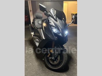 YAMAHA T-MAX 560