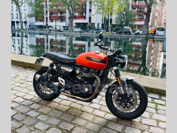 TRIUMPH SPEED TWIN 1200