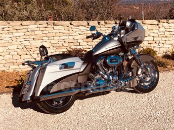 HARLEY DAVIDSON CVO ROAD GLIDE 1800