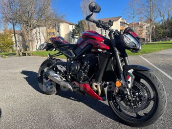 TRIUMPH STREET TRIPLE 765 RS