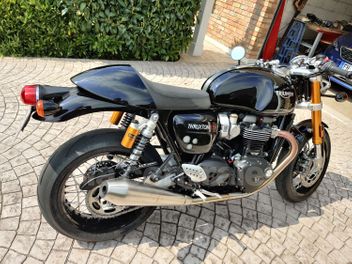 TRIUMPH THRUXTON 1200 R