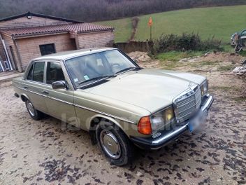 MERCEDES 300 D