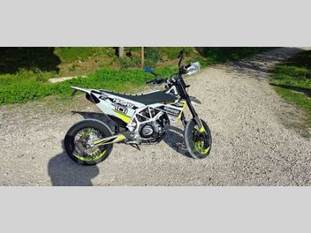 HUSQVARNA SUPERMOTO 701