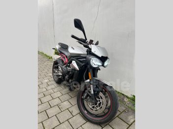 TRIUMPH STREET TRIPLE 765 R