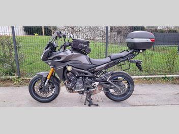 YAMAHA MT-09 900 TRACER