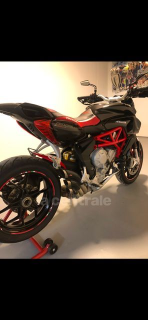 MV AGUSTA RIVALE 800