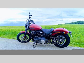 HARLEY DAVIDSON SOFTAIL STREET BOB 1745 ABS