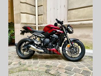 TRIUMPH STREET TRIPLE 765 RS