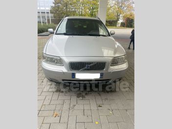 VOLVO V70 (2E GENERATION) II 2.4 D SUMMUM