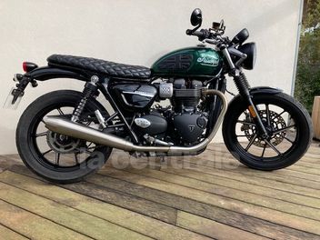 TRIUMPH STREET TWIN 900