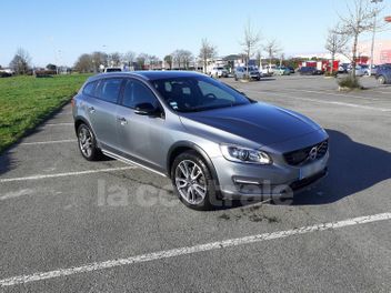 VOLVO V60 CROSS COUNTRY D4 190 AWD SUMMUM GEARTRONIC