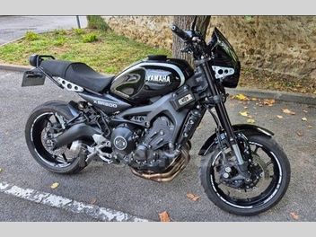 YAMAHA XSR 900