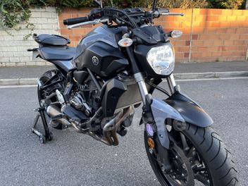 YAMAHA MT-07 690