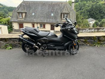 YAMAHA T-MAX 560