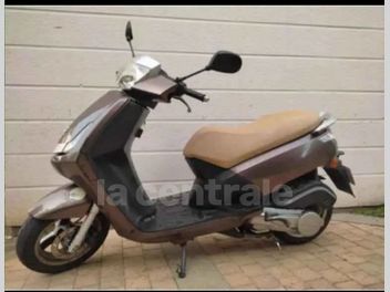 PEUGEOT VIVACITY 125 SIXTIES