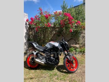 YAMAHA MT-125 125