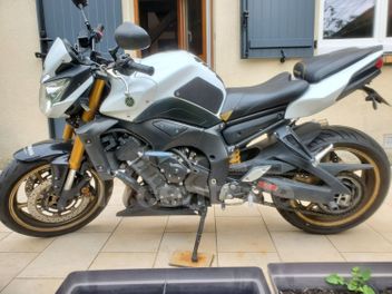 YAMAHA FZ8 800