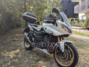 YAMAHA FZ8 800