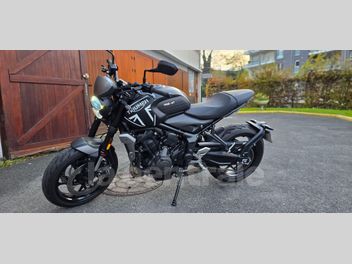 TRIUMPH STREET TRIPLE 660 TRIDENT