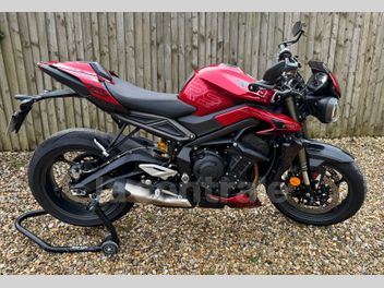 TRIUMPH STREET TRIPLE 765 RS