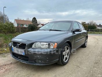 VOLVO S60 2.4 D 126 MOMENTUM