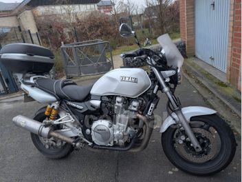 YAMAHA XJR 1300