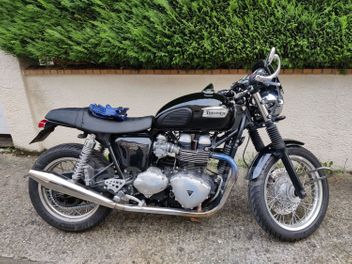 TRIUMPH THRUXTON 865