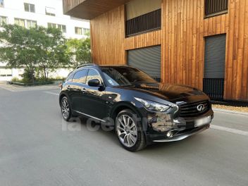 INFINITI 