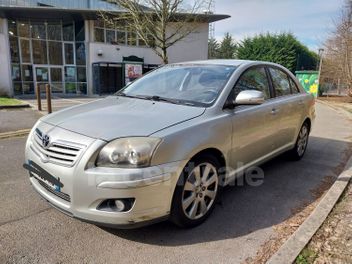 TOYOTA AVENSIS 2 II (2) 126 D-4D LINEA SOL 5P