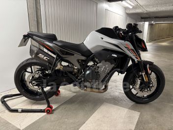 KTM DUKE 790