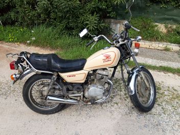 HONDA CM 125