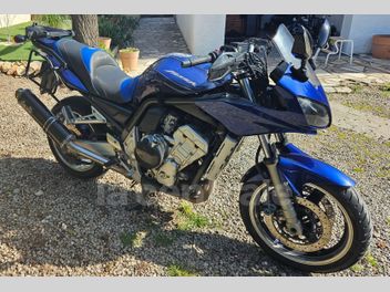 YAMAHA FZS 1000 FAZER