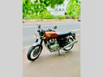 ROYAL ENFIELD INTERCEPTOR 650