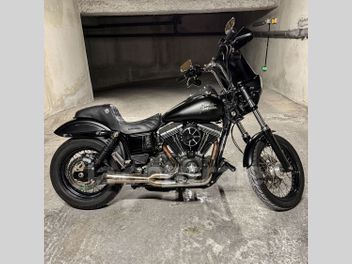 HARLEY DAVIDSON DYNA STREET BOB 1584 NOIR