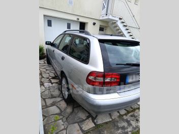 VOLVO V40 (2) 1.9 D 102 TITANIUM