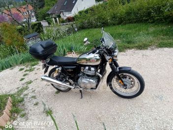 ROYAL ENFIELD INTERCEPTOR 650