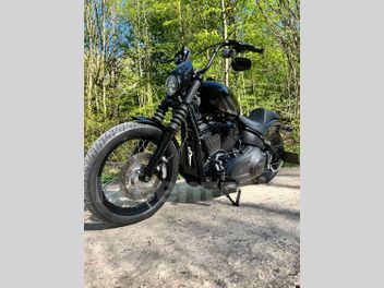 HARLEY DAVIDSON SOFTAIL STREET BOB 1868 ABS