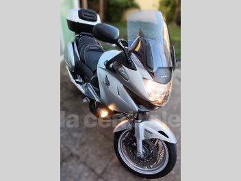 HONDA DEAUVILLE 700