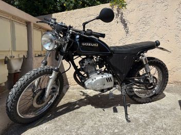 SUZUKI GZ MARAUDER 125